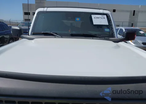 2022 Ford Bronco Badlands z USA, uszkodzony, nr VIN 1FMEE5DP2NLA89728